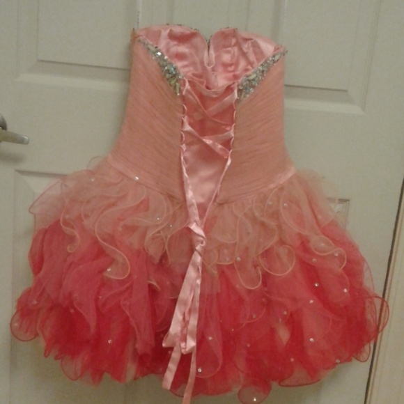 Dress - Picture 2 of 3